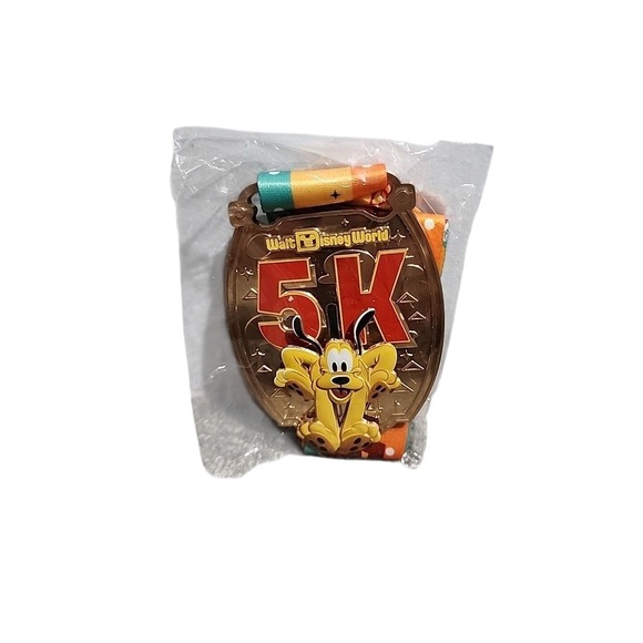 Disney Other - RunDisney Marathon Weekend 5K marathon 2024 Medal